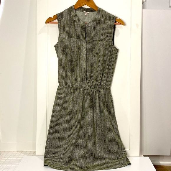 Green Chevron Button Up Elastic Waistline Women’s Dress with Pockets S - Picture 1 of 7